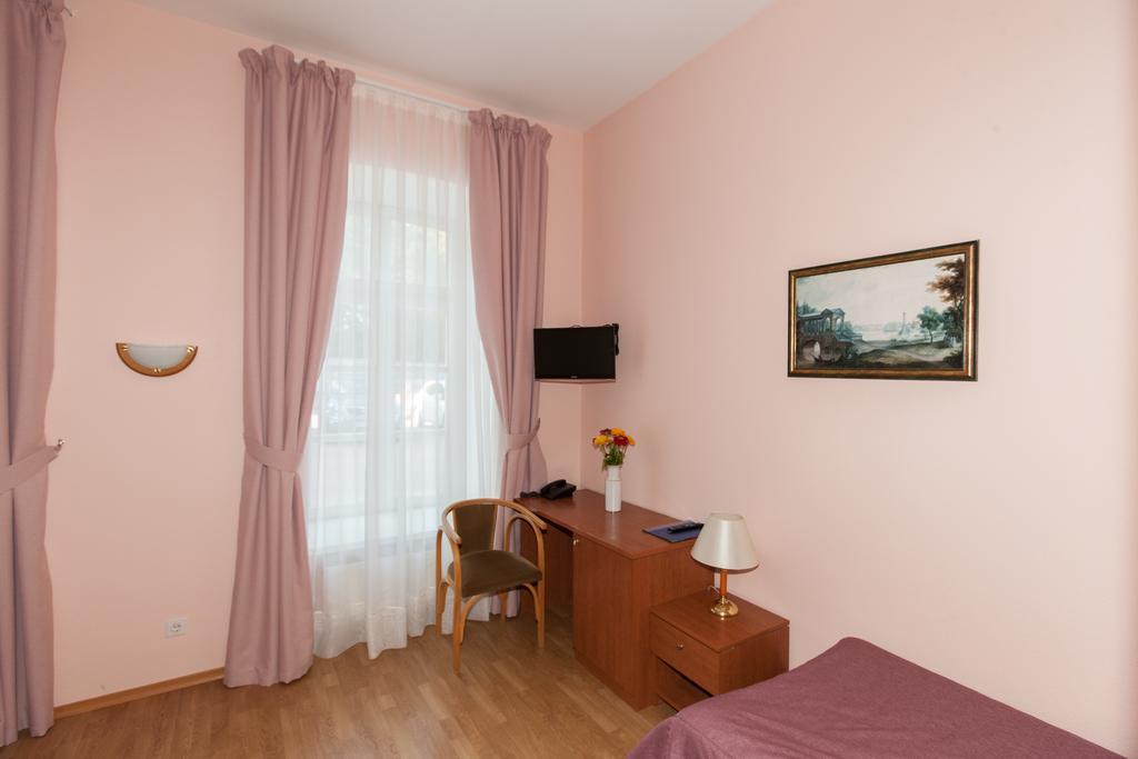 Ekaterina Bed & Breakfast Pushkin Room photo